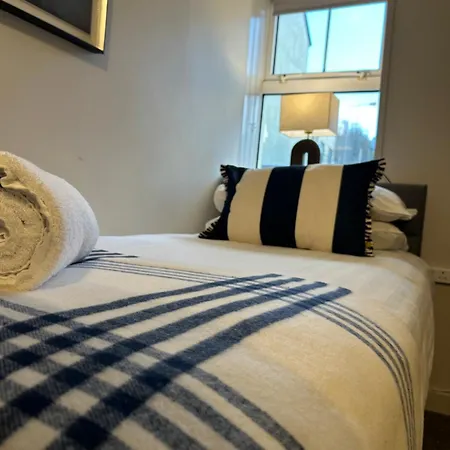 Westport Rooms 3*