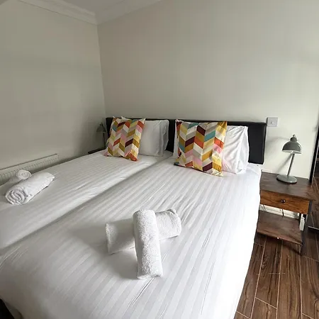 Westport Rooms